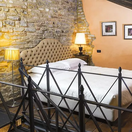 Dimora I Manichei 4* Монфорте-д'Альба