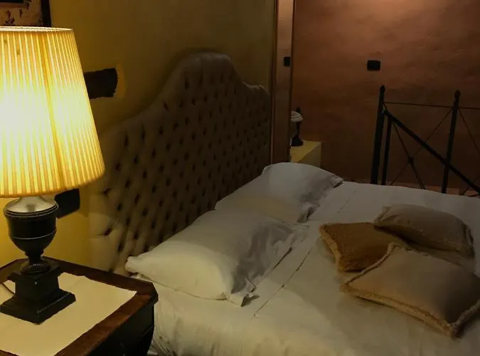 Dimora I Manichei 4* Monforte dʼAlba