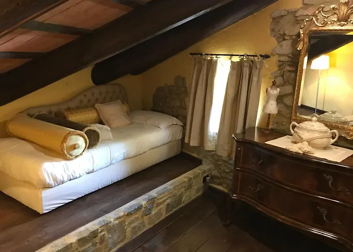 Dimora I Manichei Gasthof Monforte dʼAlba