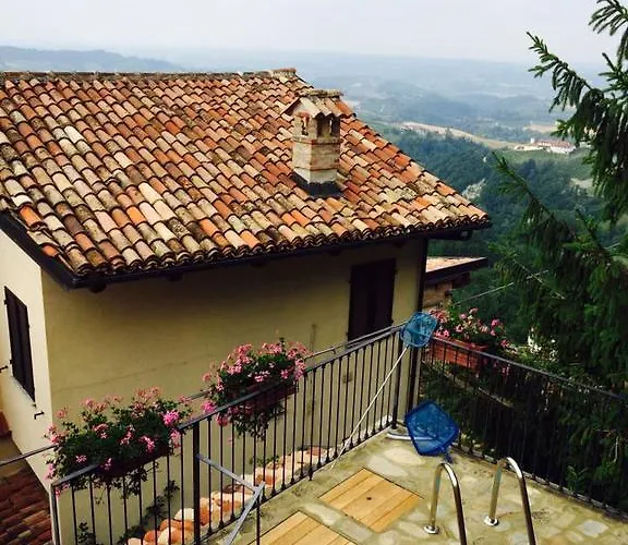 Dimora I Manichei Monforte dʼAlba