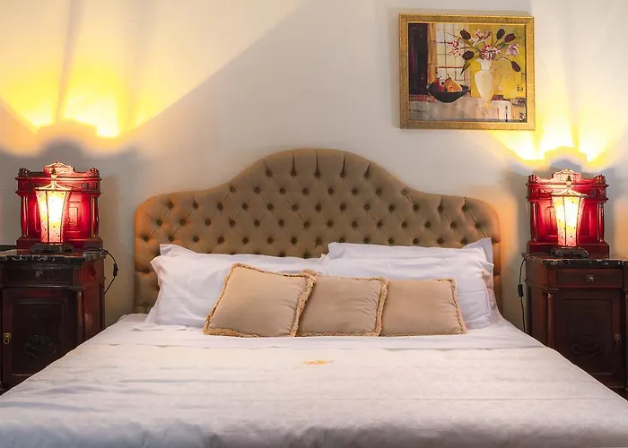 Dimora I Manichei Gasthof Monforte dʼAlba